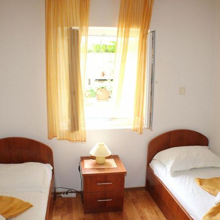Apartment Bale Brist Esterno foto